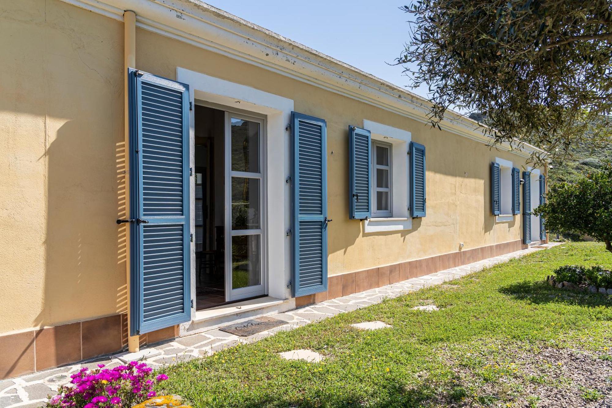 B&B Calata Di Soli Miniera dellʼArgentiera Buitenkant foto